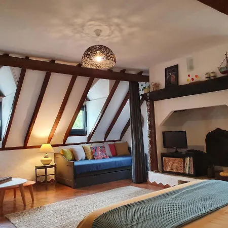 Сasa de vacaciones Sur Le Causse De St Chels, Charme Sport Et Détente Saint-Chels
