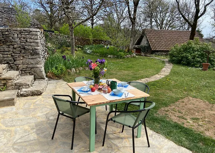 Sur Le Causse De St Chels, Charme Sport Et Detente Дом отдыха