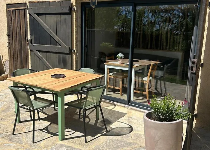 Дом отдыха Sur Le Causse De St Chels, Charme Sport Et Detente