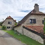 Sur Le Causse De St Chels, Charme Sport Et Detente