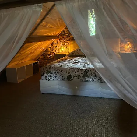 Sur Le Causse De St Chels, Charme Sport Et Detente Tatil Evi *