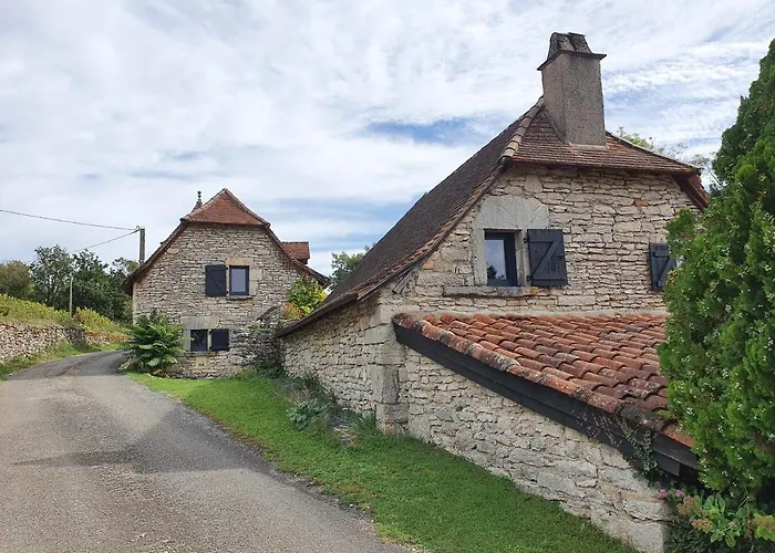 Sur Le Causse De St Chels, Charme Sport Et Detente