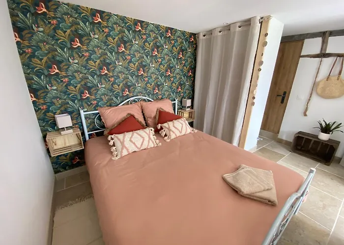 Sur Le Causse De St Chels, Charme Sport Et Detente * Saint-Chels