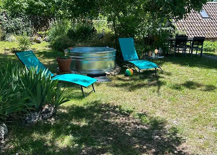 Sur Le Causse De St Chels, Charme Sport Et Detente 度假居