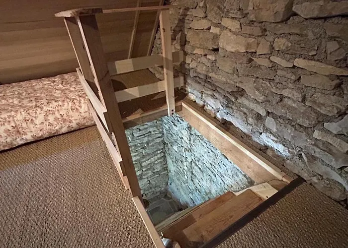 Sur Le Causse De St Chels, Charme Sport Et Detente