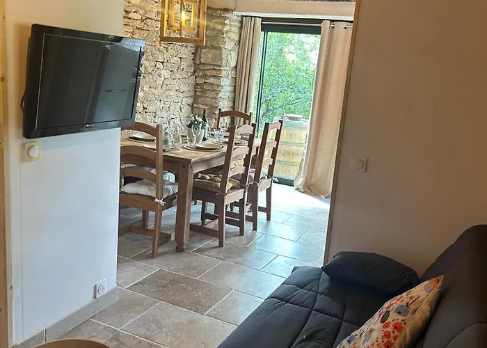 Sur Le Causse De St Chels, Charme Sport Et Détente