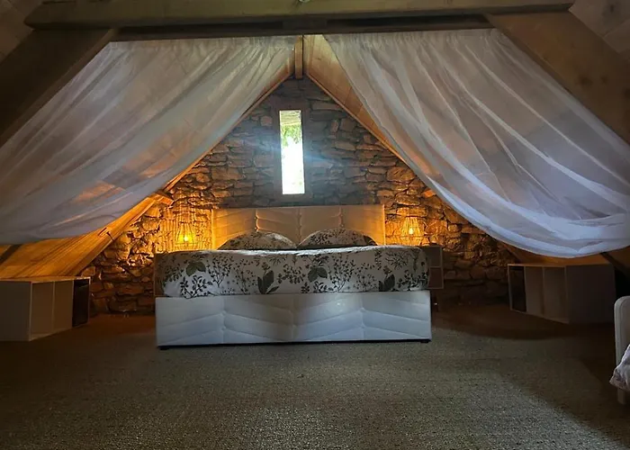 Sur Le Causse De St Chels, Charme Sport Et Détente * Saint-Chels