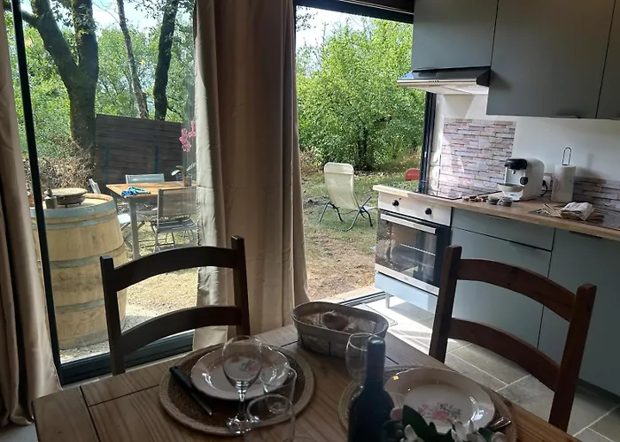 Sur Le Causse De St Chels, Charme Sport Et Détente